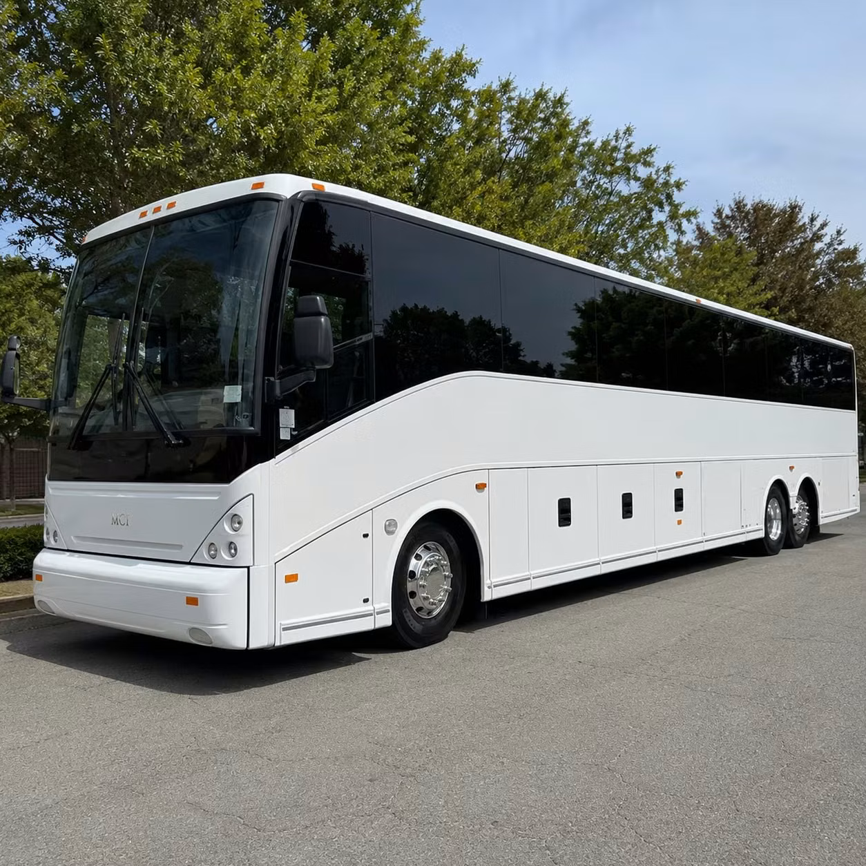 busrentalsantaclarita com connects santa clarita employers with corporate shuttle solutions that actually work