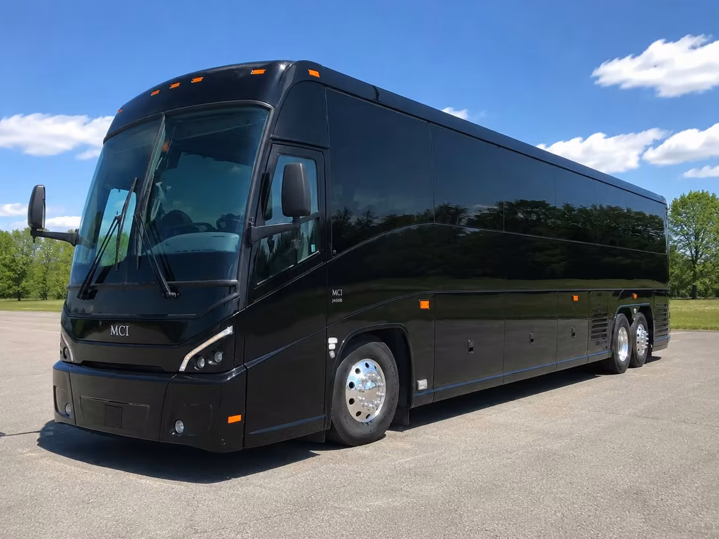 charter buses in santa clarita handle the biggest prom groups without breaking a sweat