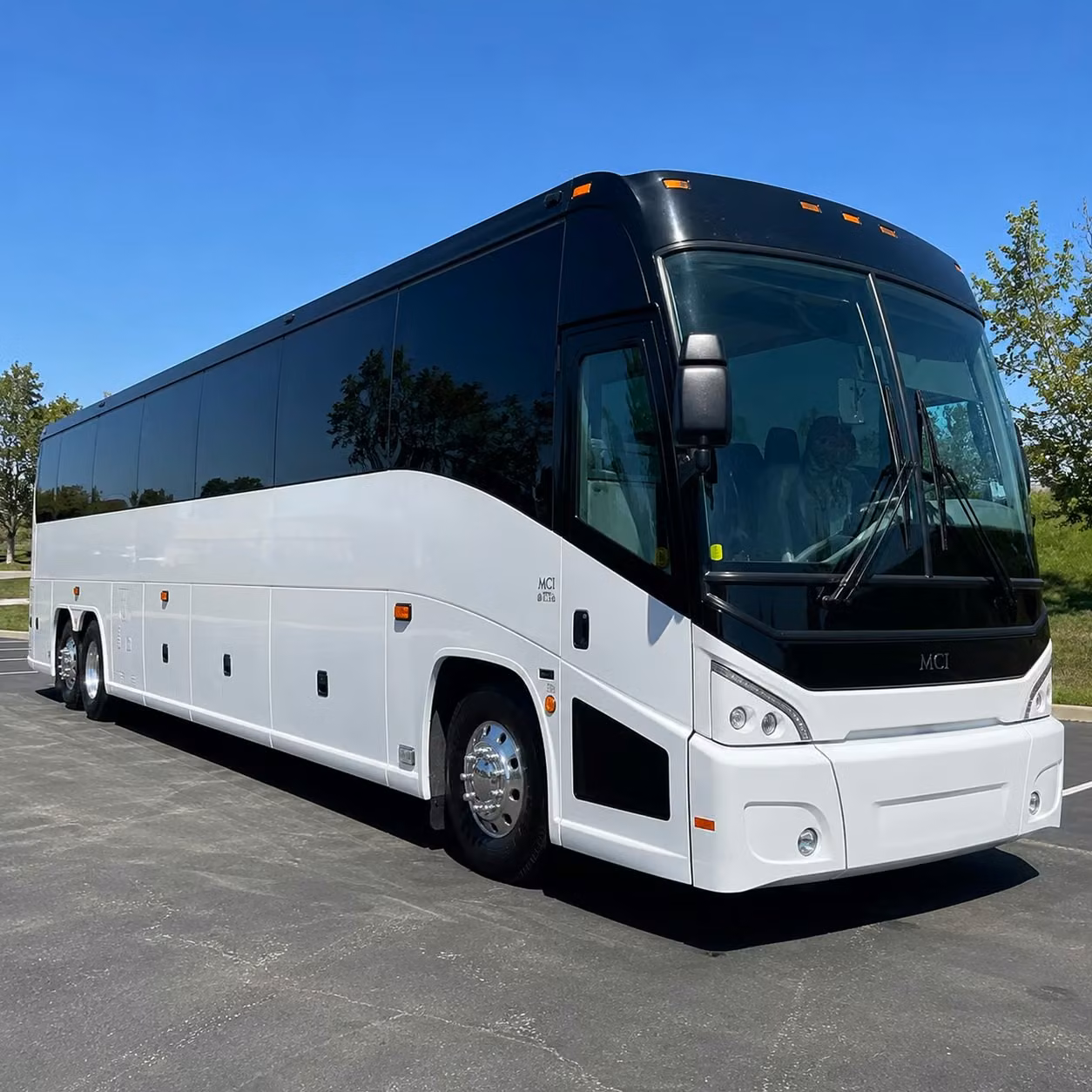 daily commuter shuttle routes through the santa clarita valley