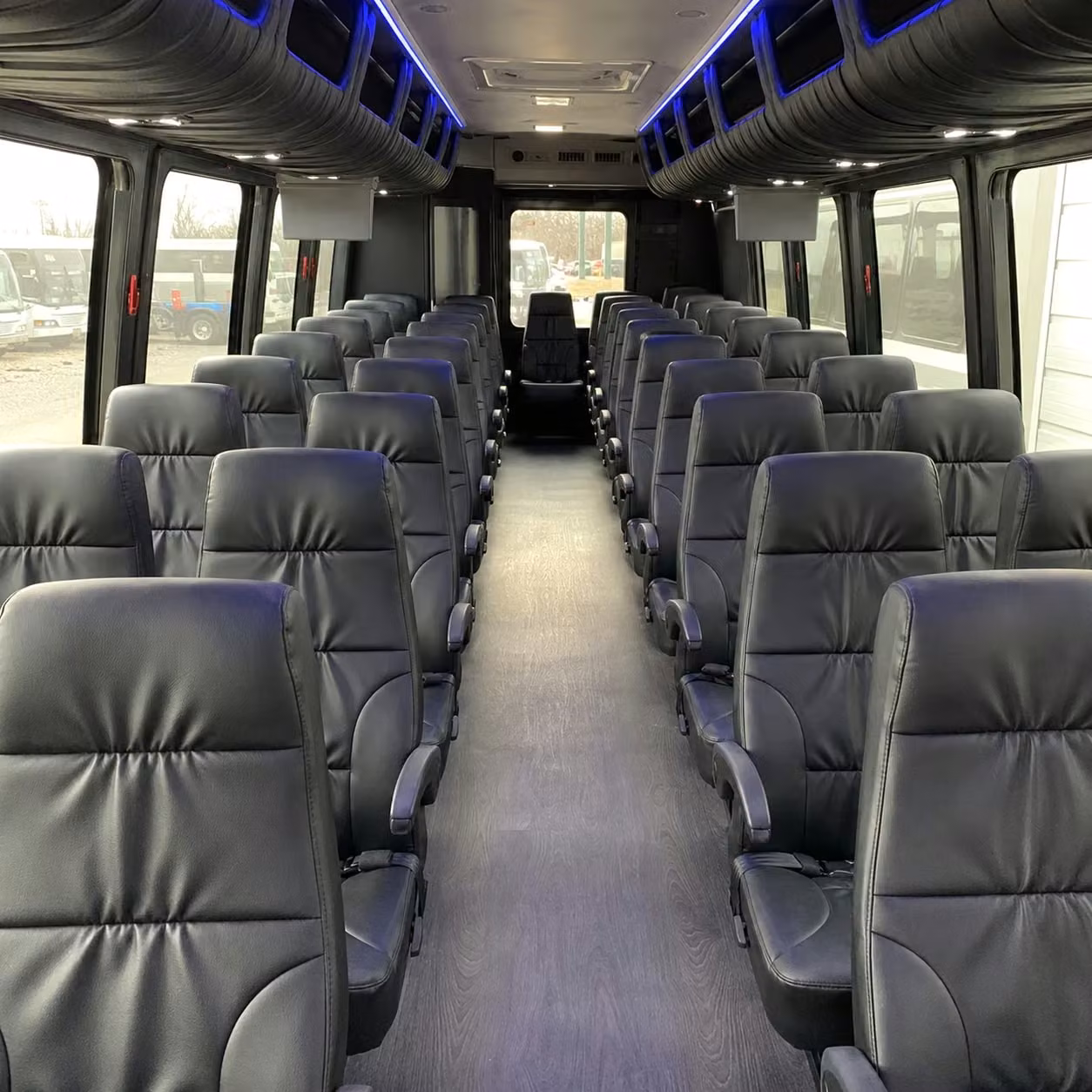 santa clarita 28 passenger minibus rental
